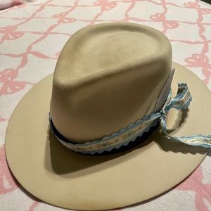 Kemosabe x LoveShakFancy luxury western hat 👒💕